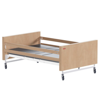 Кровать медицинская функциональная MEGI Lita 6 с регулированием высоты электроприводом, спинками из ЛДСП и деревянными реечными боковыми ограждениями, ложем из стального листа, регулированием секций и Тренделенбурга электроприводами